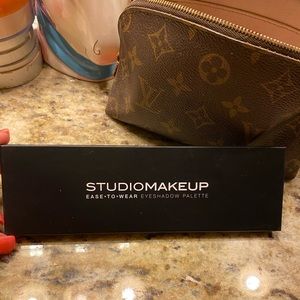 Studio Makeup Eyeshadow Pallet